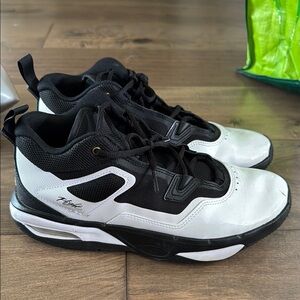 Jordan Black and White Sneakers Modern Comfort